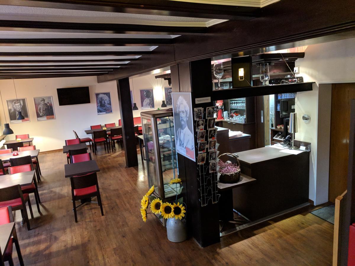 Aprotos Lueneburger Hof Otel Munster im Heidekreis Dış mekan fotoğraf